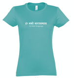 T-shirt de yoga pour femme coupe slim standard en coton vert des Caraïbes - Om Namo Narayanaya