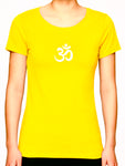 T-shirt de yoga jaune en coton standard coupe slim femme blanc Om