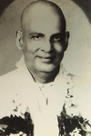 Carte postale Swami Sivananda noir et blanc (portrait buste)
